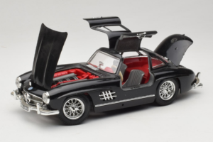 Mercedes 300SL Black Bburago 1:18 3015-M3 Diecast - image 2 of 8