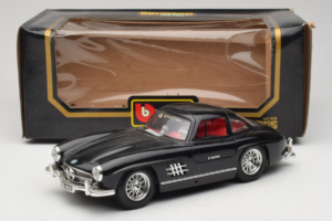 Mercedes 300SL Black Bburago 1:18 3015-M3 Diecast - image 8 of 8