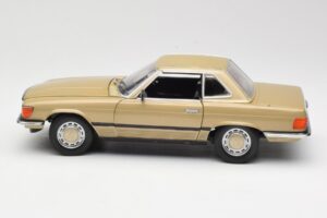 Mercedes 350 SL R107 Gold Sun Star 1:18 MB004 Diecast - image 4 of 8