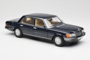 Mercedes 450 SEL 6.9 W116 Dark Blue Revell 1:18 8956 Diecast - image 6 of 8