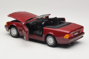 Mercedes 500 SL R129 Dark Red Revell 1:18 8801 Diecast - image 5 of 8
