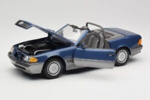 Mercedes SL 500 R129 Nautic Blue Metallic Revell 1:18 8081 Diecast - image 2 of 8