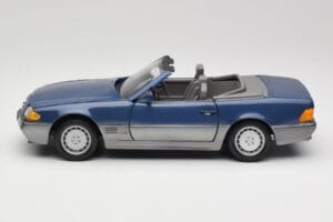 Mercedes SL 500 R129 Nautic Blue Metallic Revell 1:18 8081 Diecast - image 4 of 8