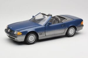 Mercedes SL 500 R129 Nautic Blue Metallic Revell 1:18 8081 Diecast