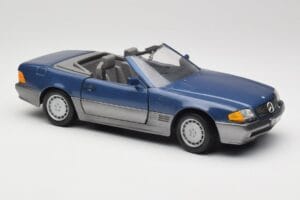 Mercedes SL 500 R129 Nautic Blue Metallic Revell 1:18 8081 Diecast - image 6 of 8