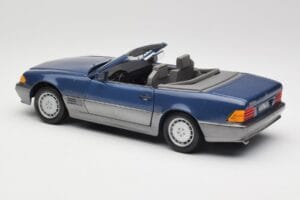 Mercedes SL 500 R129 Nautic Blue Metallic Revell 1:18 8081 Diecast - image 7 of 8