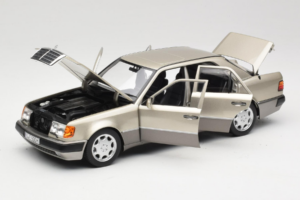 Mercedes 500E W124 Smoke Silver Dealer Edition Norev 1:18 B66040724 Diecast - image 2 of 8