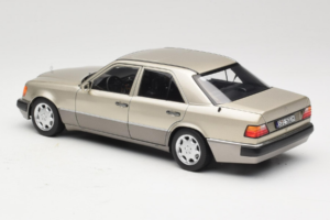 Mercedes 500E W124 Smoke Silver Dealer Edition Norev 1:18 B66040724 Diecast - image 7 of 8