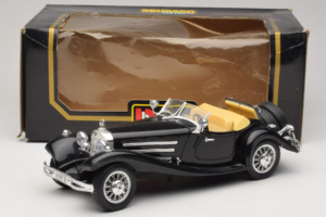 Mercedes 500K Roadster Black Bburago 1:18 3020-P2 Diecast - image 8 of 8