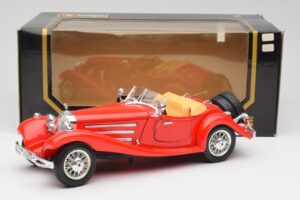 Mercedes 500K Roadster Red Bburago 1:18 3020 Diecast - image 8 of 8