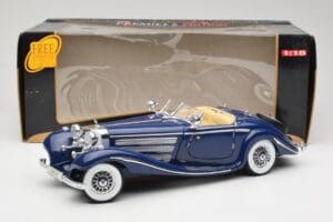 Mercedes 500K Special Roadster Blue Maisto 1:18 56059 Diecast - image 8 of 8