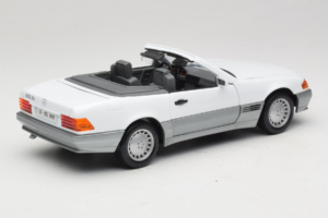 Mercedes 500 SL R129 White Roadtough 1:18 92048 Diecast - image 3 of 8