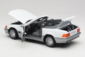 Mercedes 500 SL R129 White Roadtough 1:18 92048 Diecast - image 5 of 8