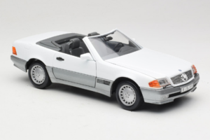 Mercedes 500 SL R129 White Roadtough 1:18 92048 Diecast - image 6 of 8
