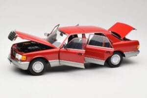 Mercedes 560 SEL W126 Red Norev 1:18 183463 Diecast - image 2 of 8