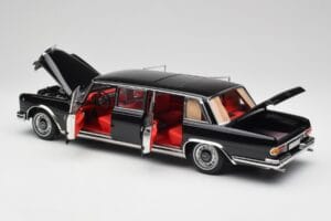 Mercedes 600 Pullman W100 Black NZG 1:18 1071/50 Diecast - image 5 of 8