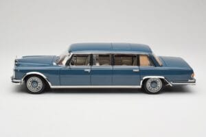 Mercedes 600 Pullman W100 Blue NZG 1:18 B66040707 Diecast - image 4 of 8