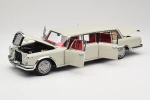 Mercedes 600 Pullman W100 Light Grey NZG 1:18 B66040708 Diecast - image 2 of 8