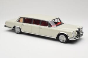 Mercedes 600 Pullman W100 Light Grey NZG 1:18 B66040708 Diecast - image 6 of 8