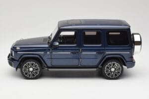 Mercedes AMG G 63 L W465 Dark Blue Norev 1:18 B66960663 Diecast - image 4 of 8