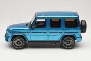 Mercedes AMG G63 W463 Hyper Blue Magno GT Spirit 1:18 GT925 Resin - image 3 of 6