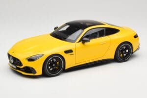 Mercedes AMG GT 43 C192 Turbo Sun Yellow NZG 1:18 B66960587 Diecast