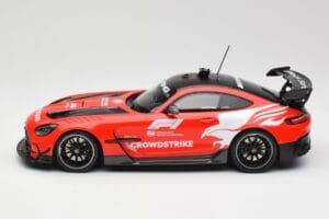 Mercedes AMG GT Black Series C190 Safety Car F1 2023 Minichamps 1:18 155032091 Diecast - image 3 of 6