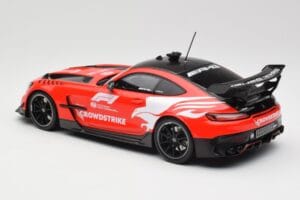 Mercedes AMG GT Black Series C190 Safety Car F1 2023 Minichamps 1:18 155032091 Diecast - image 5 of 6