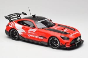 Mercedes AMG GT Black Series F1 Safety Car 2022 Minichamps 1:18 153032093 Diecast - image 4 of 6