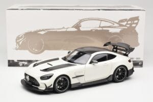 Mercedes AMG GT C190 Black Series Diamond White Metallic Minichamps 1:18 110032020 Diecast - image 8 of 8