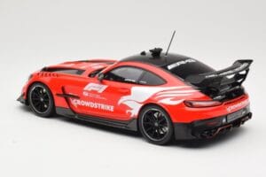 Mercedes AMG GT C190 Black Series Safety Car F1 2022 Minichamps 1:18 155032090 Diecast - image 5 of 6