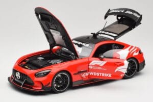 Mercedes AMG GT C190 Black Series Safety Car F1 2024 Minichamps 1:18 110032090 Diecast - image 2 of 8