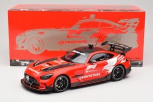 Mercedes AMG GT C190 Black Series Safety Car F1 2024 Minichamps 1:18 110032090 Diecast - image 8 of 8