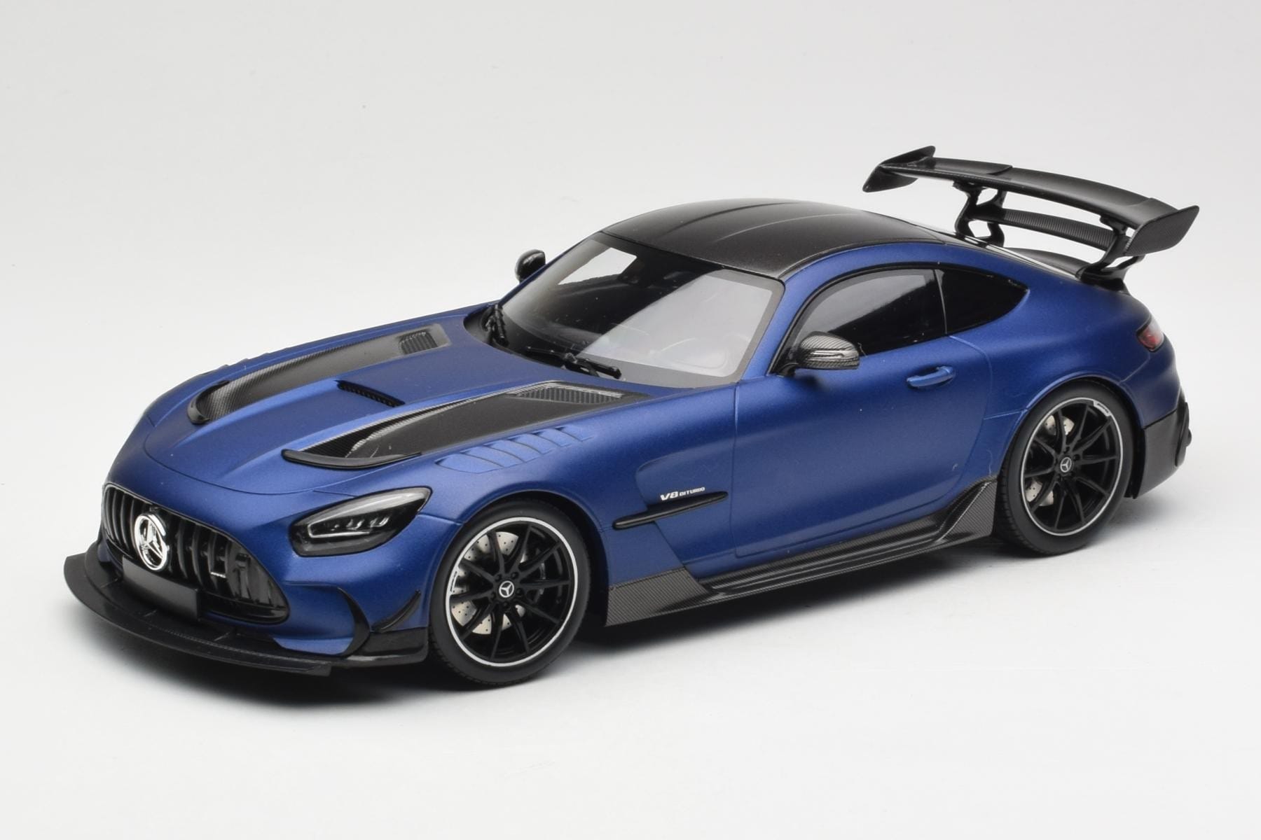 Minichamps AMG GT Black Series Spectral Blue 1:18