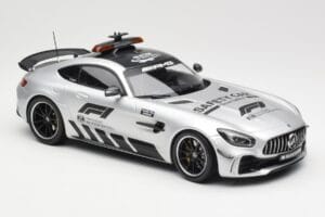 Mercedes AMG GT R C190 Safety Car F1 2019 Minichamps 1:18 155036090 Diecast - image 4 of 6