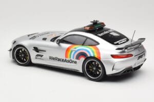 Mercedes AMG GT R C190 Safety Car F1 2020 Minichamps 1:18 155036092 Diecast - image 5 of 6