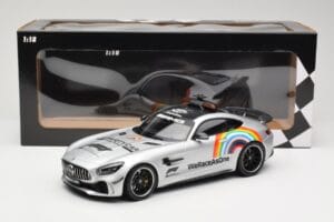 Mercedes AMG GT R C190 Safety Car F1 2020 Minichamps 1:18 155036092 Diecast - image 6 of 6