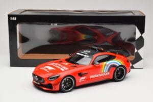 Mercedes AMG GT R C190 Safety Car F1 Mugello GP 2020 Minichamps 1:18 155036094 Diecast - image 6 of 6