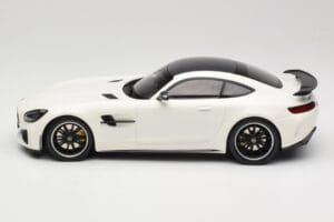 Mercedes AMG GT R C190 White Metallic Minichamps 1:18 155036028 Diecast - image 3 of 6