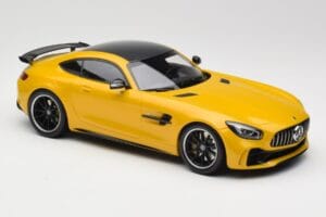 Mercedes AMG GT R C190 Yellow Minichamps 1:18 155036021 Diecast - image 4 of 6