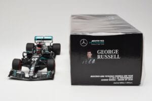 Mercedes AMG Petronas W11 #63 G. Russell Sakhir GP 2020 Minichamps 1:18 110201663 Diecast - image 6 of 6