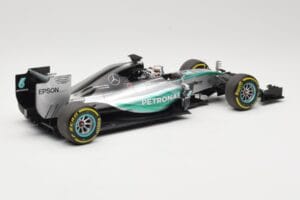 Mercedes AMG Petronas W06 Hybrid #44 L. Hamilton F1 World Champion 2015 Minichamps 1:18 186150044 Diecast - image 2 of 6