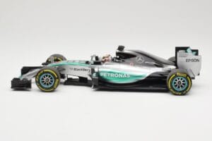 Mercedes AMG Petronas W06 Hybrid #44 L. Hamilton F1 World Champion 2015 Minichamps 1:18 186150044 Diecast - image 3 of 6