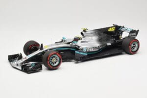 Mercedes AMG Petronas W08 V. Rossi Ride Swap Valencia December 2019 Minichamps 1:18 110191746 Diecast
