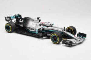Mercedes AMG Petronas W10 #44 L. Hamilton Winner Chinese GP 2019 Minichamps 1:18 110190344 Diecast - image 4 of 6