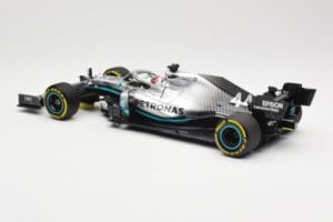 Mercedes AMG Petronas W10 #44 L. Hamilton Winner Chinese GP 2019 Minichamps 1:18 110190344 Diecast - image 5 of 6