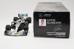 Mercedes AMG Petronas W10 #44 L. Hamilton Winner Chinese GP 2019 Minichamps 1:18 110190344 Diecast - image 6 of 6