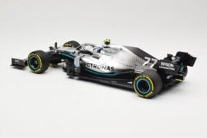 Mercedes AMG Petronas W10 #77 V. Bottas Winner USA GP 2019 Minichamps 1:18 110191877 Diecast - image 5 of 6