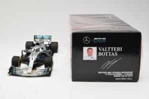 Mercedes AMG Petronas W10 #77 V. Bottas Winner USA GP 2019 Minichamps 1:18 110191877 Diecast - image 6 of 6