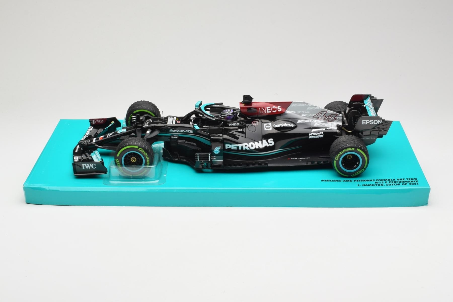 Minichamps Mercedes W12 Hamilton Russian GP 2021